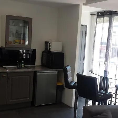 Apartment Studio Centre Ville St Raphael Saint-Raphael (Var)